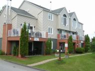 Condos � Louer Au Club Azur ,121 - Magog
